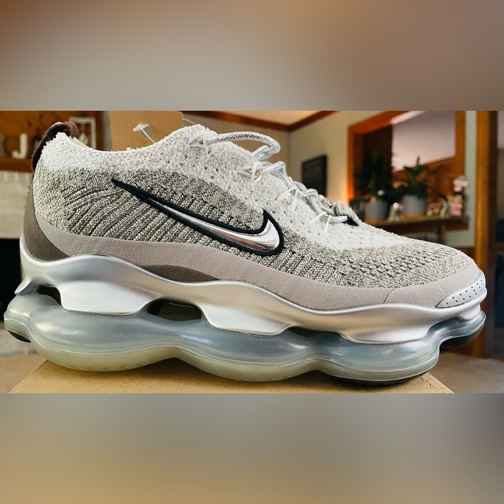 Nike Air Max Scorpion FK
Metallic silver (FD4612-001)
Women’s 8
Youth 6.5 - Picture 2 of 16